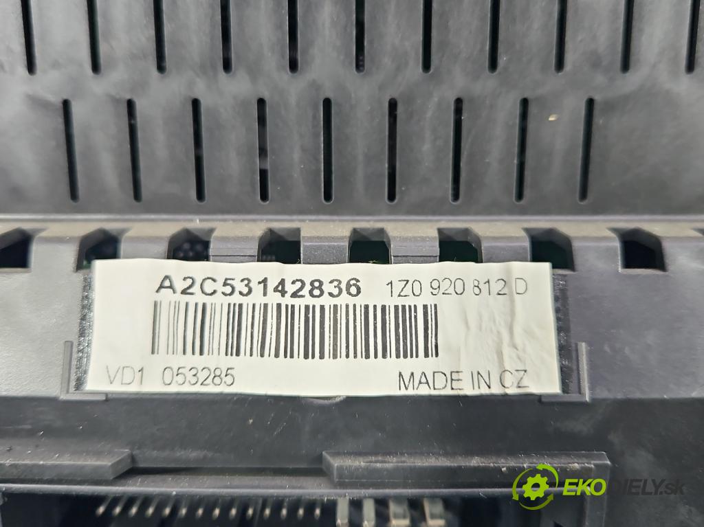 Skoda Octavia II 2004-2013 1.9 tdi 105 hp manual 77 kW 1896 cm3 5- Přístrojová deska 1Z0920812D (Přístrojová deska)