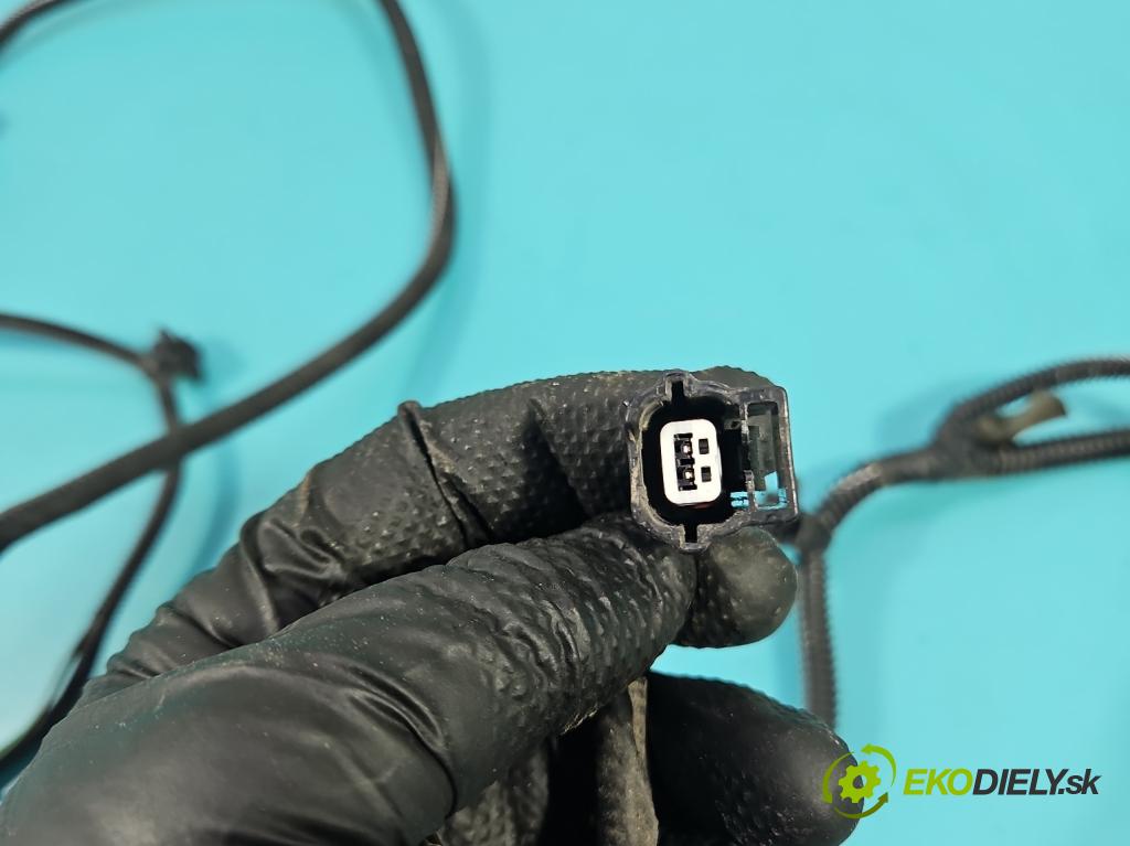 Renault Clio IV 2012-2020 1.2 16V 73 HP manual 54 kW 1149 cm3 5- Zväzok: nárazník predné 240704897R-0