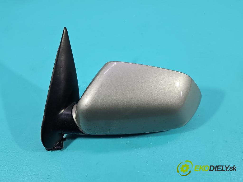 Skoda Octavia II 2004-2013 1.9 tdi 105 HP manual 77 kW 1896 cm3 5- zrkadlo ľavé  (Kľučka dverí ostatné)