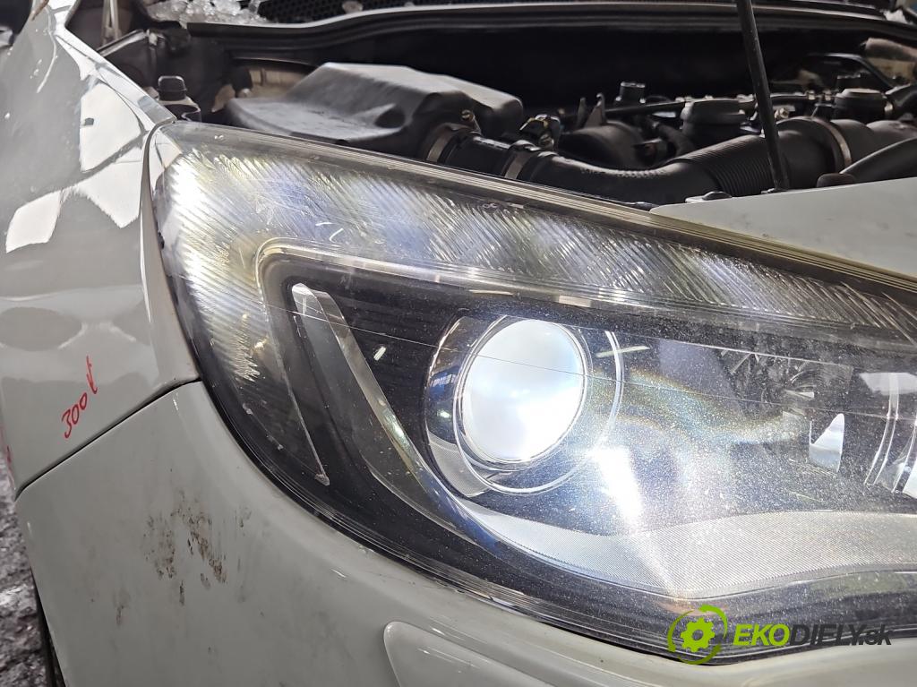 Opel Astra IV 2009-2015 1.7 cdti 125 hp manual 92 kW 1686 cm3 5- světlo pravý 13253651 (Pravé přední světlo)