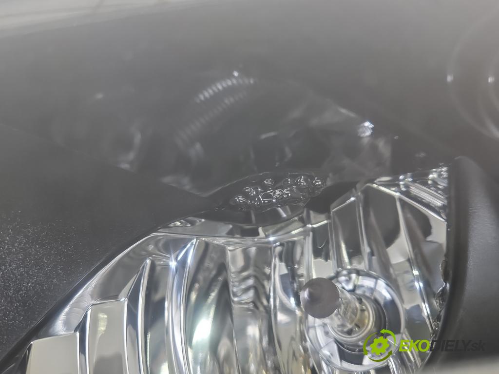Opel Astra IV 2009-2015 1.7 cdti 125 HP manual 92 kW 1686 cm3 5- Reflektor: ľavý 13253650 (Kľučka dverí ostatné)