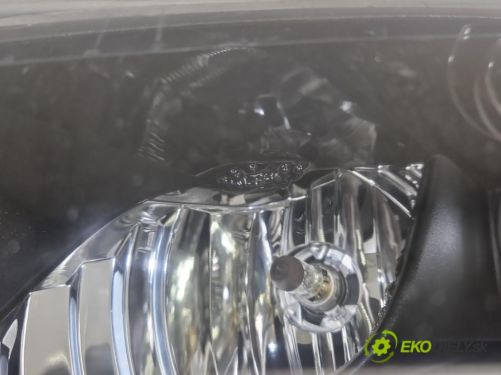 Opel Astra IV 2009-2015 1.7 cdti 125 HP manual 92 kW 1686 cm3 5- Reflektor: ľavý 13253650 (Kľučka dverí ostatné)