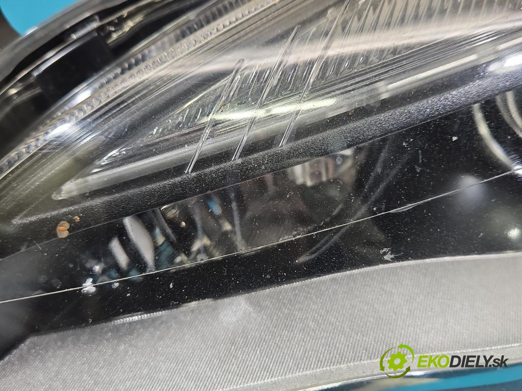 Opel Astra IV 2009-2015 1.7 cdti 125 HP manual 92 kW 1686 cm3 5- Reflektor: ľavý 13253650 (Kľučka dverí ostatné)