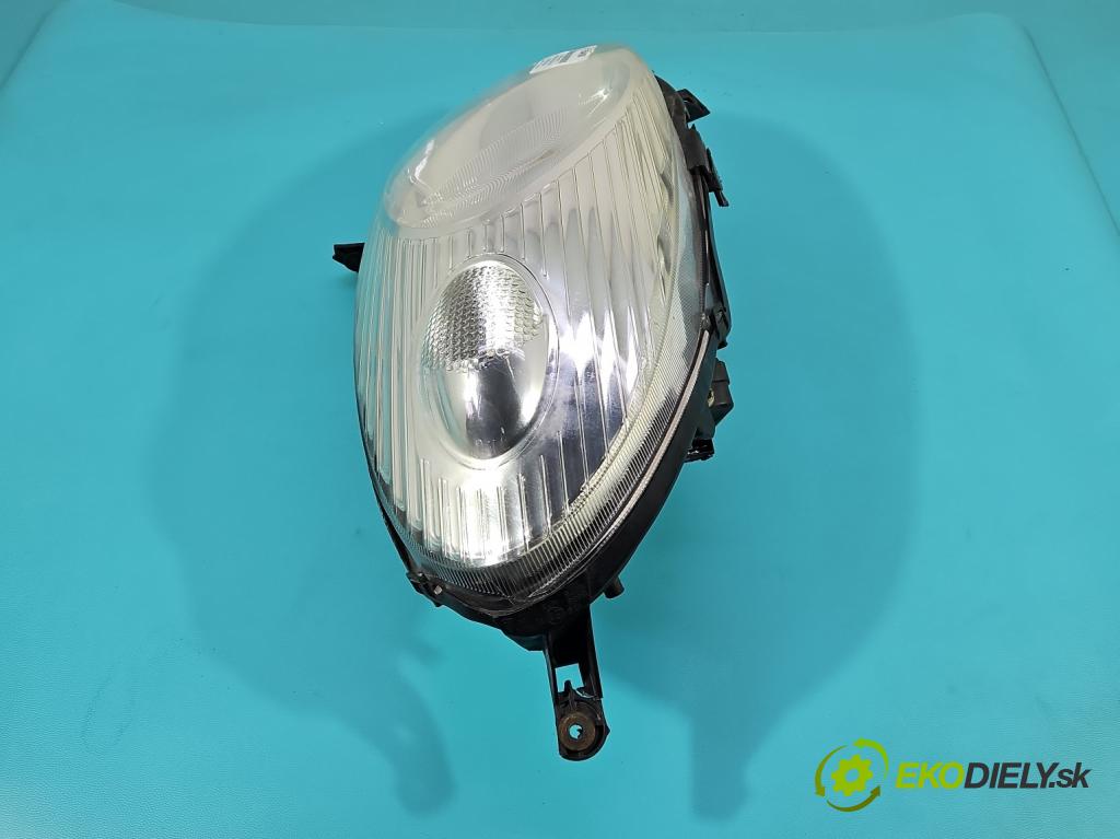 Nissan Micra K12 2003-2010 1.5 dci 82 HP manual 60 kW 1461 cm3 3- Reflektor: ľavý  (Kľučka dverí ostatné)