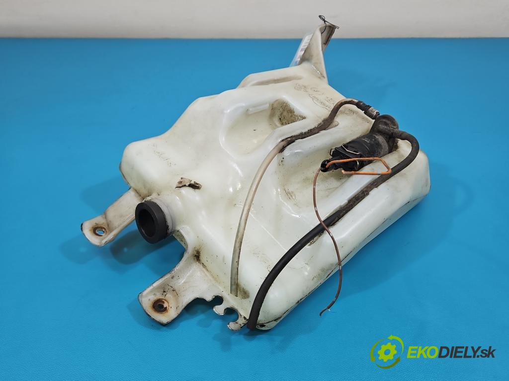 Nissan Micra K12 2003-2010 1.5 dci 82 HP manual 60 kW 1461 cm3 3- nádržka tekutina: ostrekovačov 