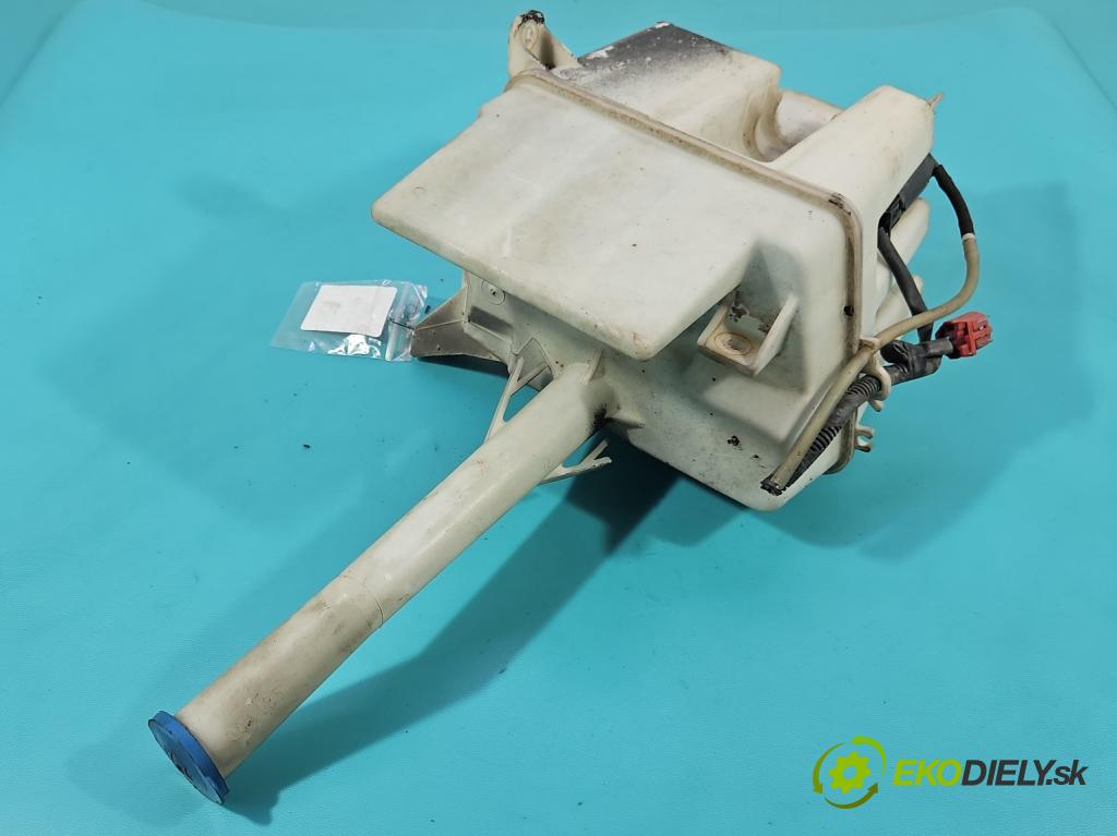 Toyota Avensis II T25 2003-2008 1.8 vvti 129 HP manual 95 kW 1794 cm3 4- nádržka tekutina: ostrekovačov 