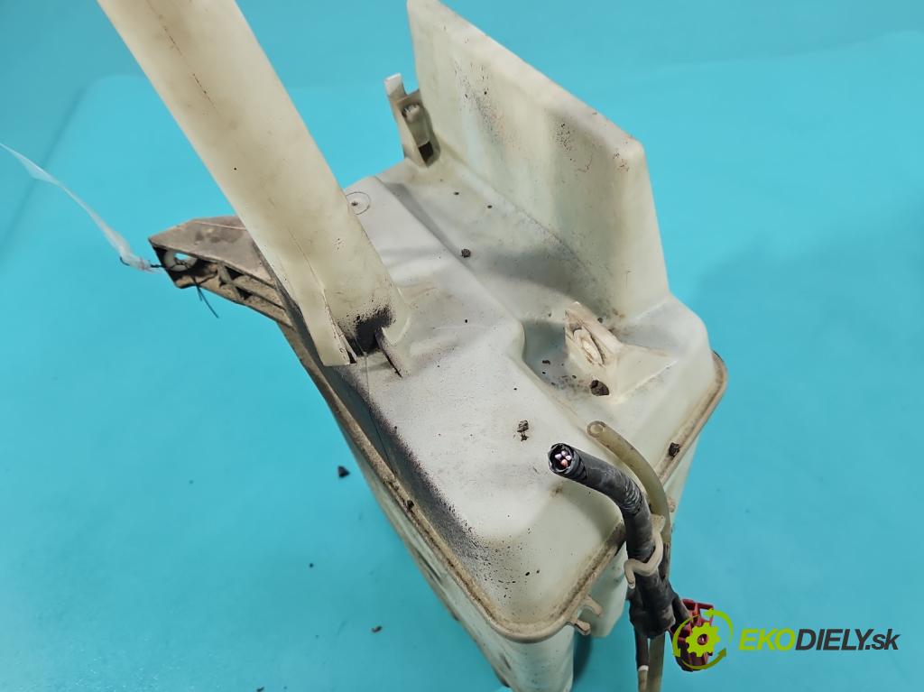 Toyota Avensis II T25 2003-2008 1.8 vvti 129 HP manual 95 kW 1794 cm3 4- nádržka tekutina: ostrekovačov