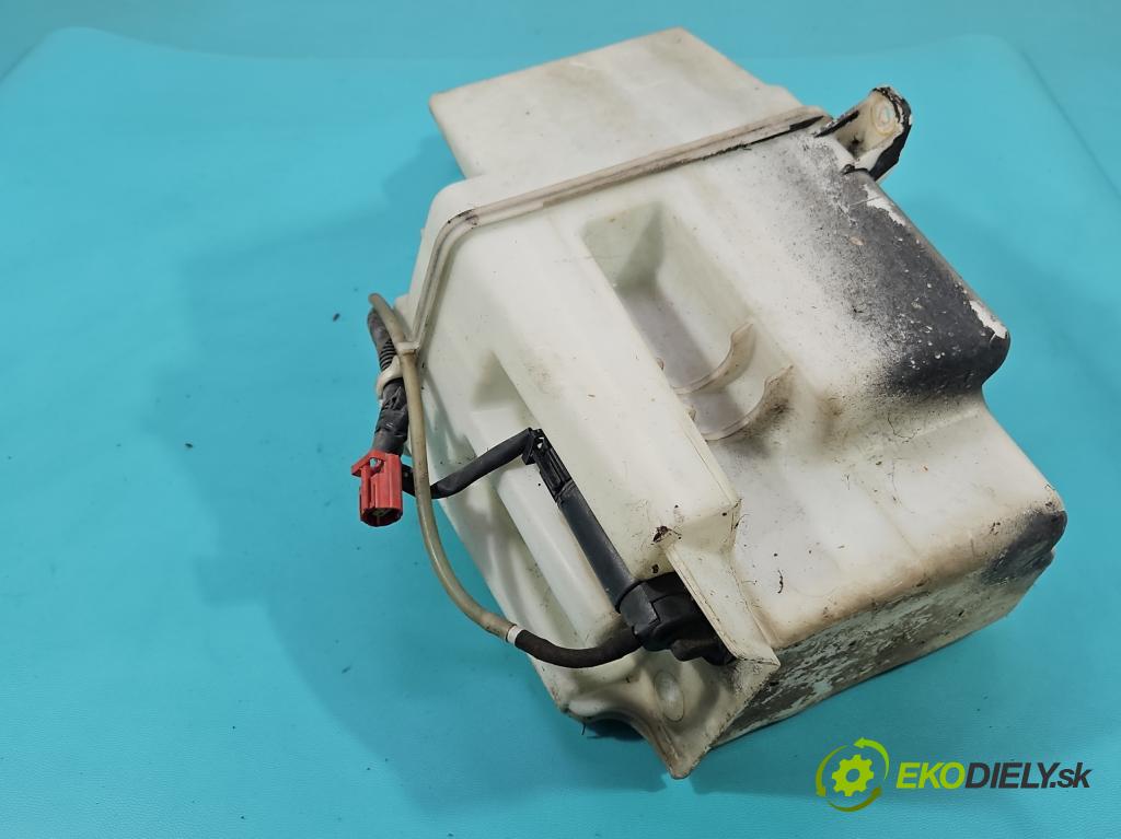 Toyota Avensis II T25 2003-2008 1.8 vvti 129 HP manual 95 kW 1794 cm3 4- nádržka tekutina: ostrekovačov