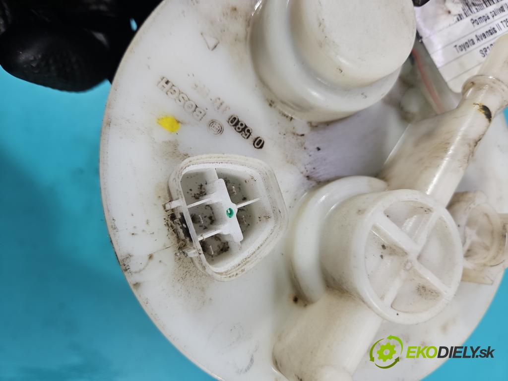 Toyota Avensis II T25 2003-2008 1.8 vvti 129 HP manual 95 kW 1794 cm3 4- čerpadlo palivo 0580313085