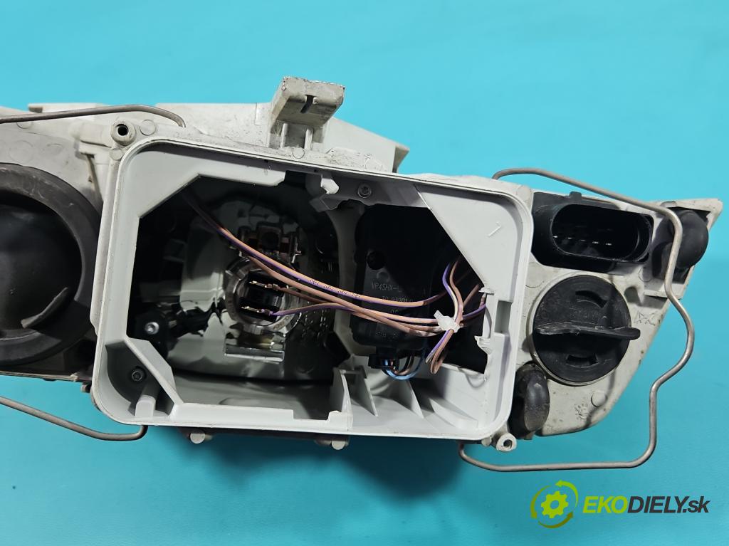 Skoda Octavia II 2004-2013 1.9 tdi 105 HP manual 77 kW 1896 cm3 5- Reflektor: ľavý 1Z1941017P (Kľučka dverí ostatné)