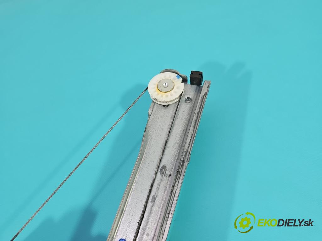 Renault Express 1.5 dci 95 HP manual 70 kW 1461 cm3 5- mechanizmus okna predné ľavý 128001792