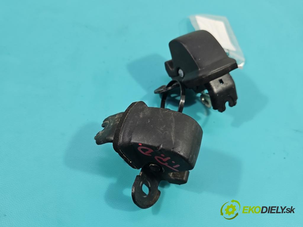 Renault Express 1.5 dci 95 HP manual 70 kW 1461 cm3 5- zámok zadné pravý