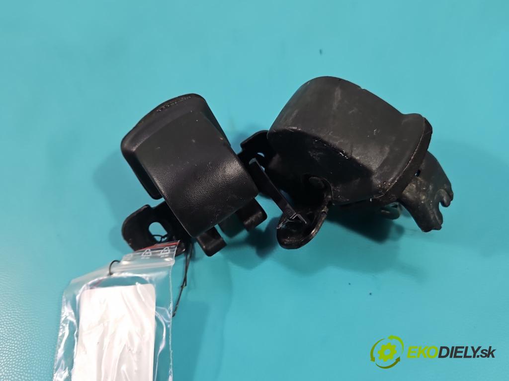 Renault Express 1.5 dci 95 HP manual 70 kW 1461 cm3 5- zámok zadné pravý