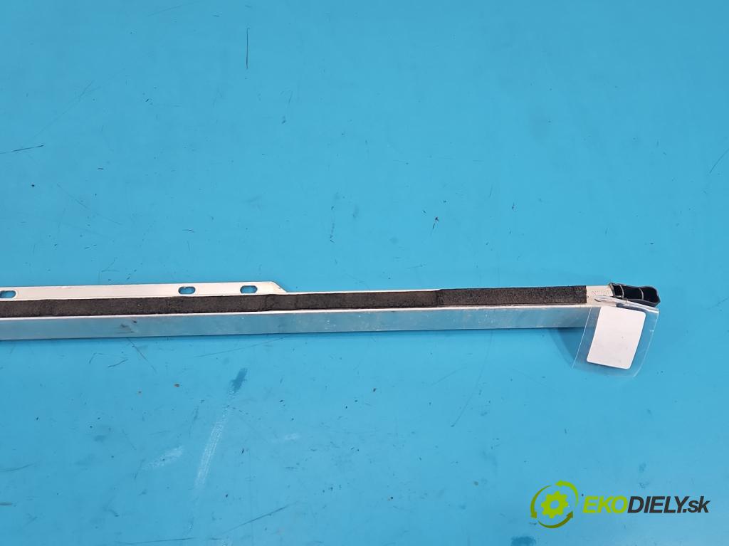 Volvo S90 II 2016- 2.0 T 320KM automatic 235 kW 1969 cm3 4- Vzpěra: P31420046