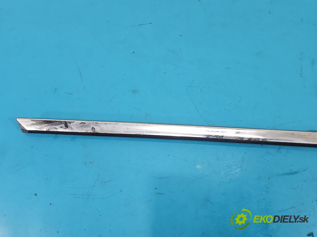 Volvo S90 II 2016- 2.0 T 320KM automatic 235 kW 1969 cm3 4- lišta dveře přední levé P31672262