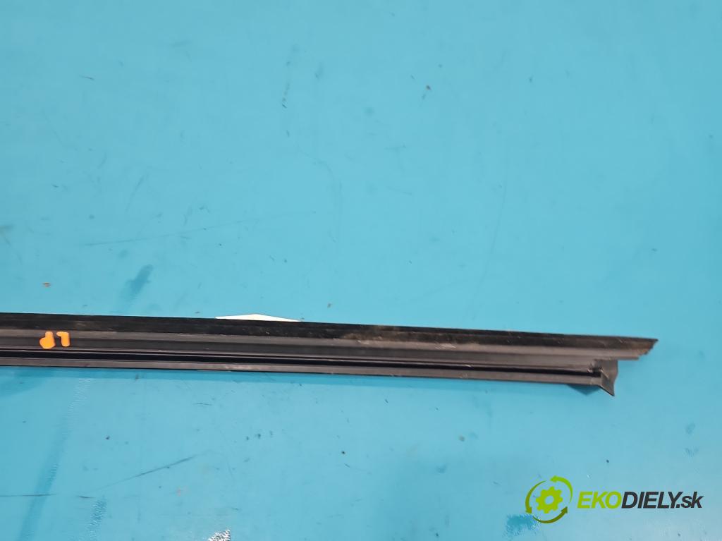 Volvo S90 II 2016- 2.0 T 320KM automatic 235 kW 1969 cm3 4- lišta dveře přední levé 31848303