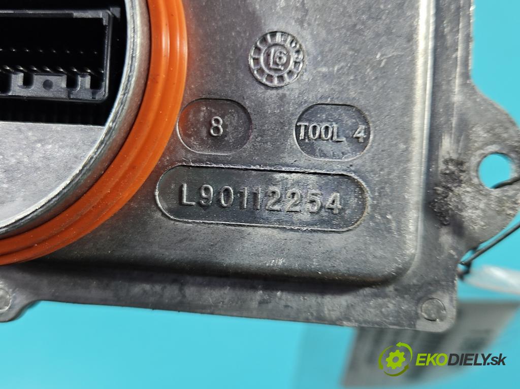 Volvo S90 II 2016- 2.0 T 320KM automatic 235 kW 1969 cm3 4- modul lampy: 31468411