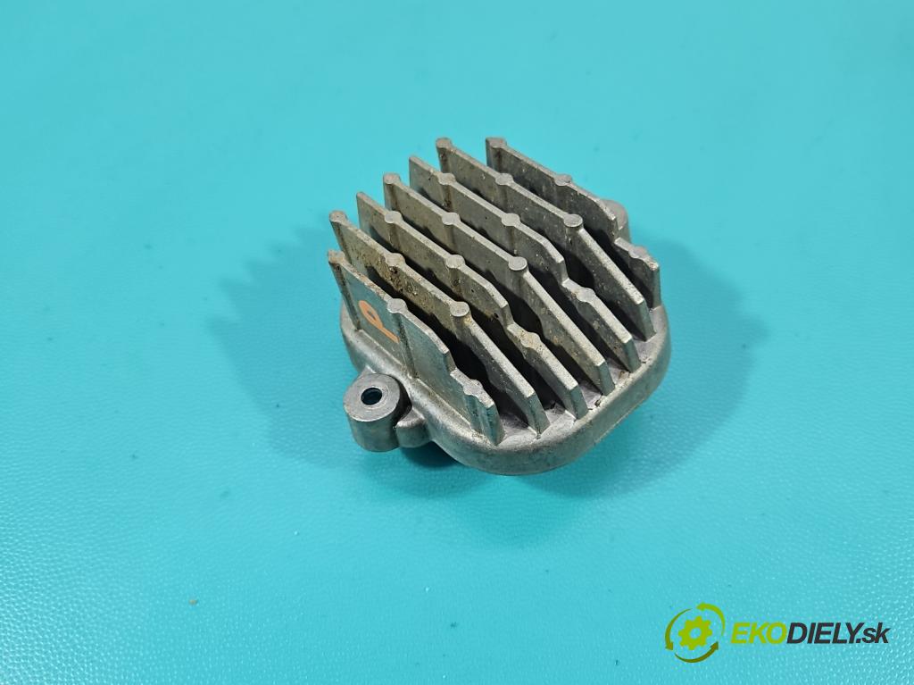 Volvo S90 II 2016- 2.0 T 320KM automatic 235 kW 1969 cm3 4- modul lampy: 