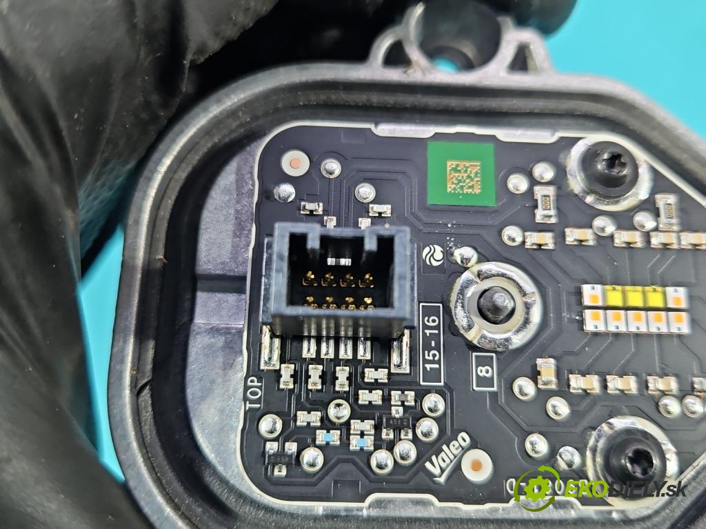 Volvo S90 II 2016- 2.0 T 320KM automatic 235 kW 1969 cm3 4- modul lampy: