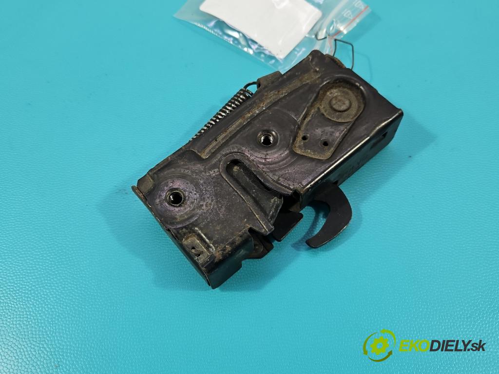 Volvo S90 II 2016- 2.0 T 320KM automatic 235 kW 1969 cm3 4- zámok kapoty 31479533