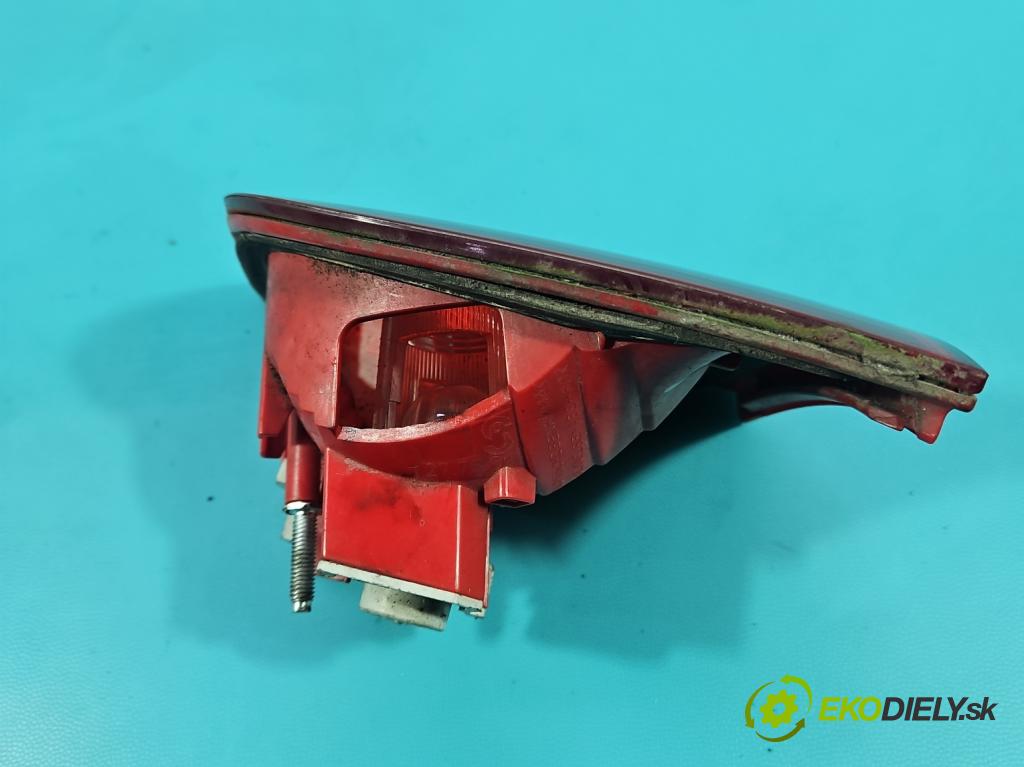 Audi A3 8P 2003-2012 2.0 tdi 140 HP manual 103 kW 1968 cm3 5- svetlo / reflektor zadné ľavé 8P4945093 (Kľučka dverí ostatné)