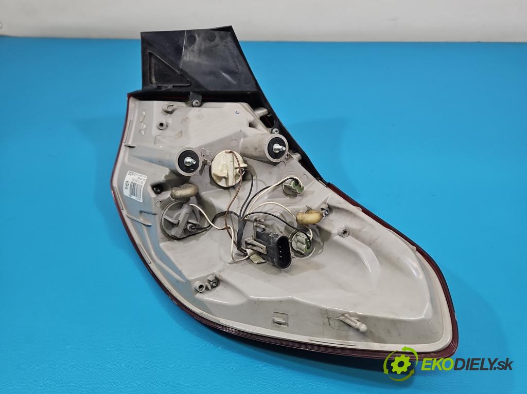 Opel Astra IV 2009-2015 1.7 cdti 125 HP manual 92 kW 1686 cm3 5- svetlo / reflektor zadné ľavé 13282242 (Kľučka dverí ostatné)