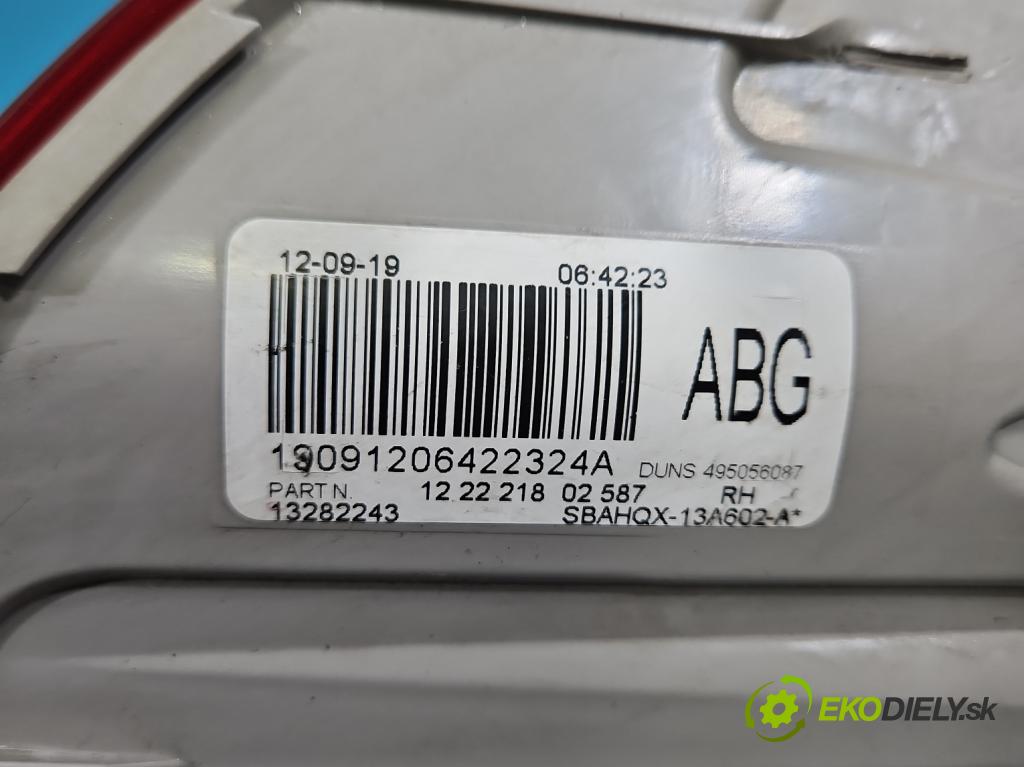 Opel Astra IV 2009-2015 1.7 cdti 125 hp manual 92 kW 1686 cm3 5- světlo zadní pravé 13282243 (Klika dveří ostatní)