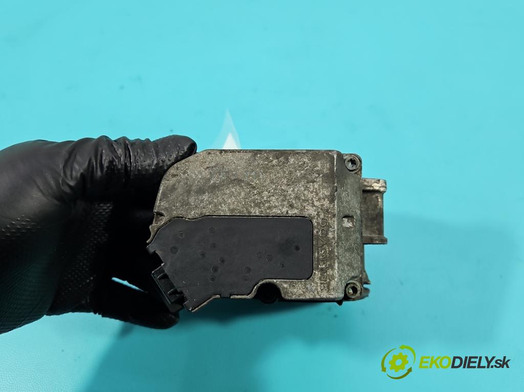 Skoda Octavia II 2004-2013 1.9 tdi 105 HP manual 77 kW 1896 cm3 5- klapka 03G128063C (Škrtiaca klapka)