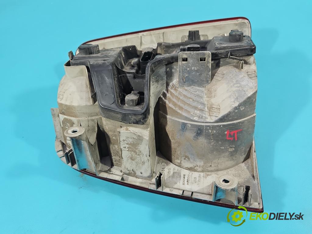 Vw Touran I 2003-2015 2.0 tdi 160 HP manual 118 kW 1968 cm3 5- svetlo / reflektor zadné pravé  (Kľučka dverí ostatné)