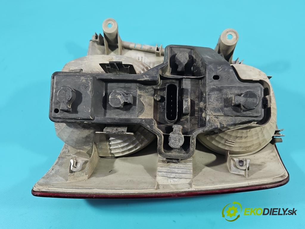 Vw Touran I 2003-2015 2.0 tdi 160 HP manual 118 kW 1968 cm3 5- svetlo / reflektor zadné pravé  (Kľučka dverí ostatné)