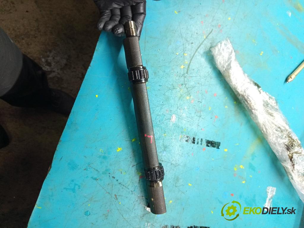 Land rover Discovery Sport 2014-2019 L550 2.0d 150 hp automatic 110 kW 1999 cm3 5- Váleček: vyvažovací G4D36A305BB