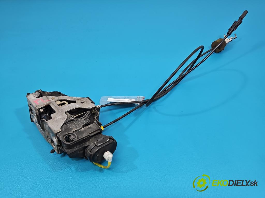 Mercedes A W168 1997-2004 1.7 cdi 95 hp manual 70 kW 1689 cm3 5- zámek zadní levý 