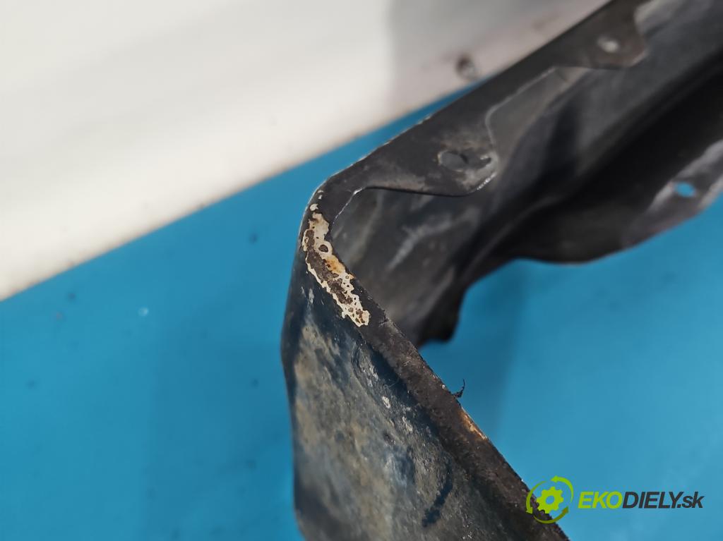 Suzuki Swift Mk6 2005-2010 1.3 16V 92 HP manual 68 kW 1328 cm3 5- blatník predné pravý  (Kľučka dverí ostatné)