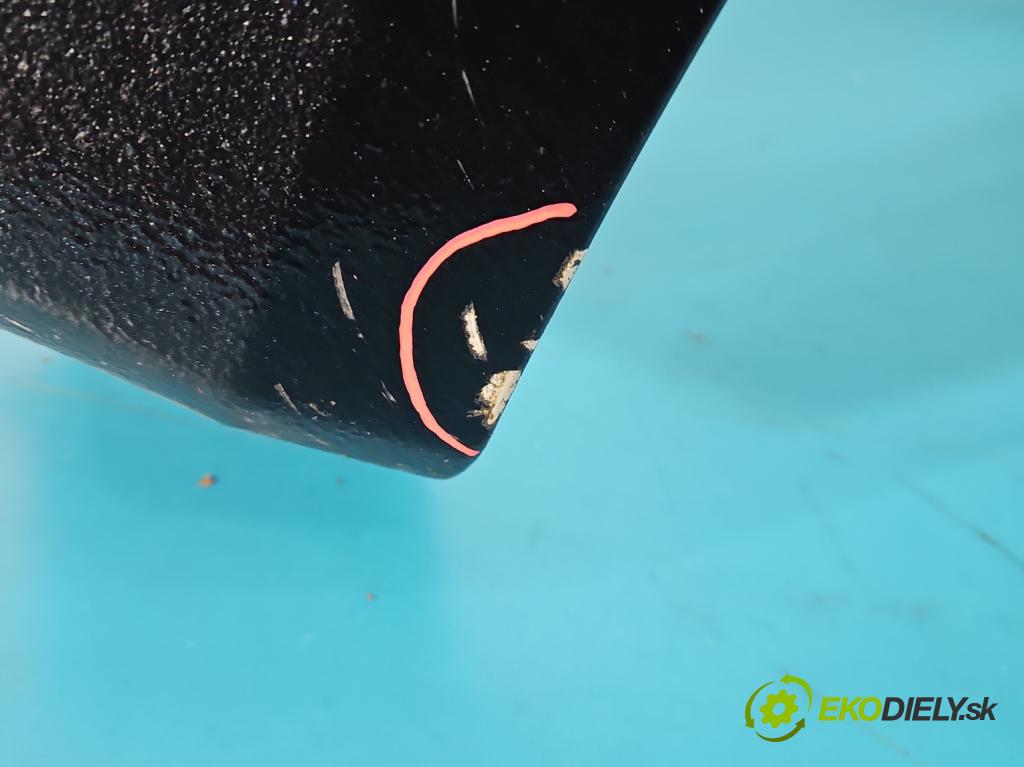 Suzuki Swift Mk6 2005-2010 1.3 16V 92 HP manual 68 kW 1328 cm3 5- blatník predné pravý  (Kľučka dverí ostatné)