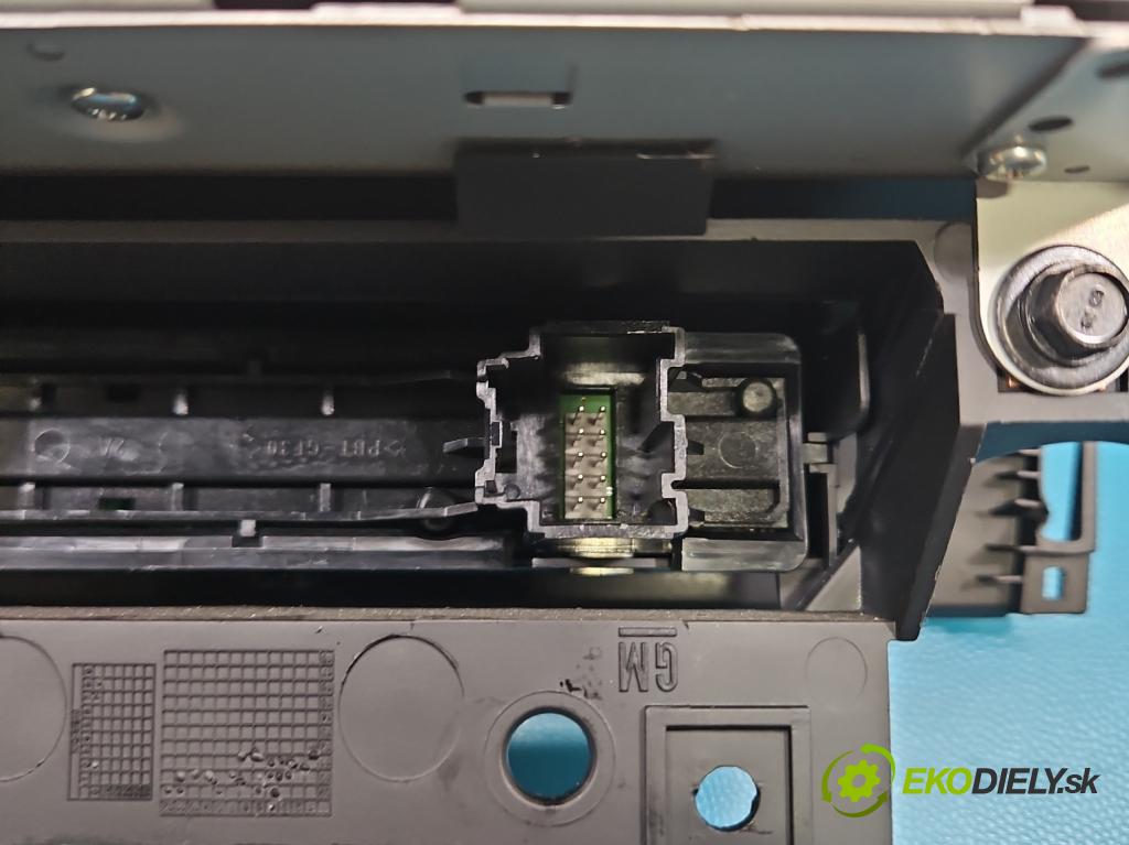 Opel Astra IV 2009-2015 1.7 cdti 125 HP manual 92 kW 1686 cm3 5- Zobrazit: 22764032 (Prístrojová doska)