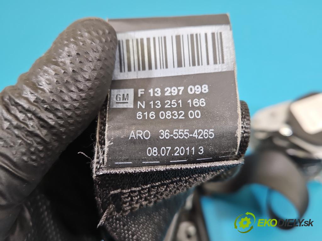 Opel Astra IV 2009-2015 1.7 cdti 125 HP manual 92 kW 1686 cm3 5- pas bezpečnosť: predné pravý 13330867