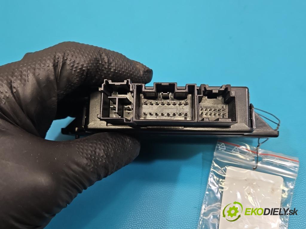 Opel Astra IV 2009-2015 1.7 cdti 125 HP manual 92 kW 1686 cm3 5- riadiaca jednotka ostatné 13575063