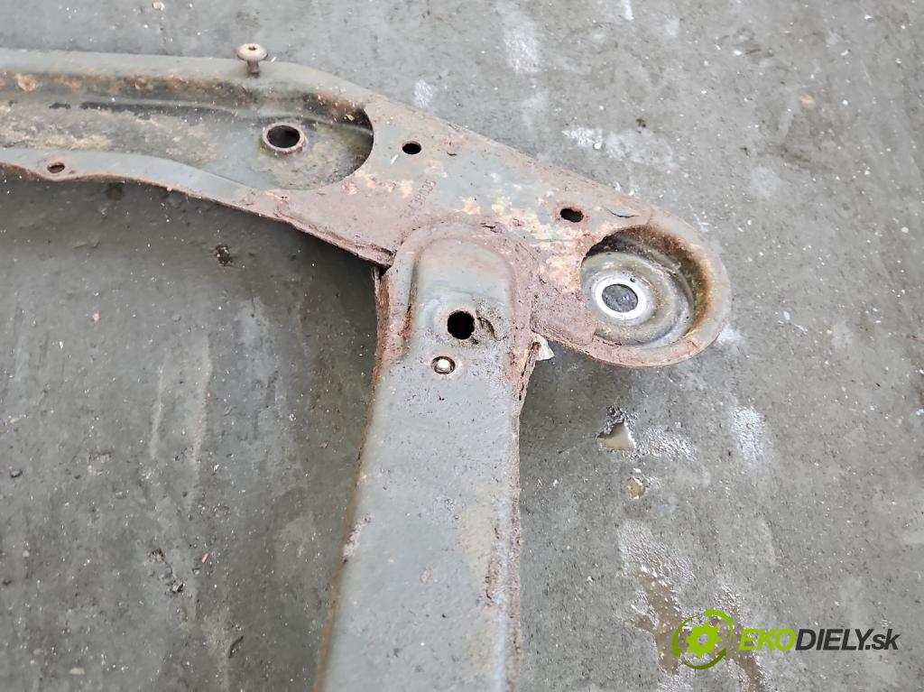 Dacia Logan I 2005-2014 1.4 8V 75 HP manual 55 kW 1390 cm3 4- výstuha motora