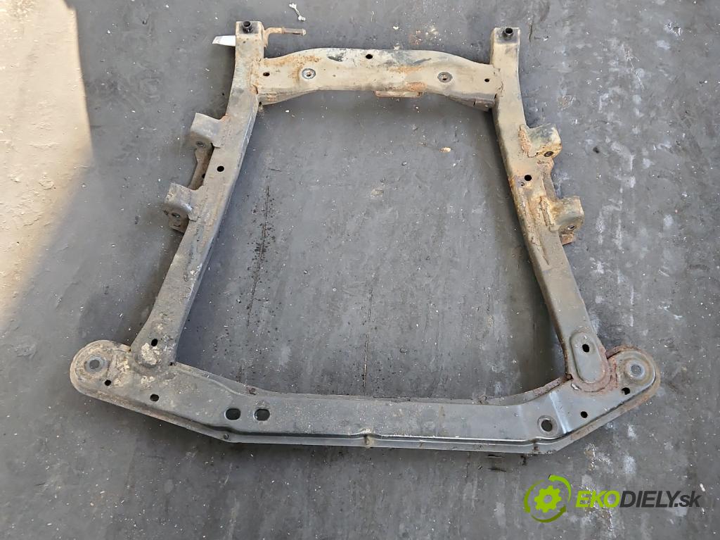 Dacia Logan I 2005-2014 1.4 8V 75 HP manual 55 kW 1390 cm3 4- výstuha motora