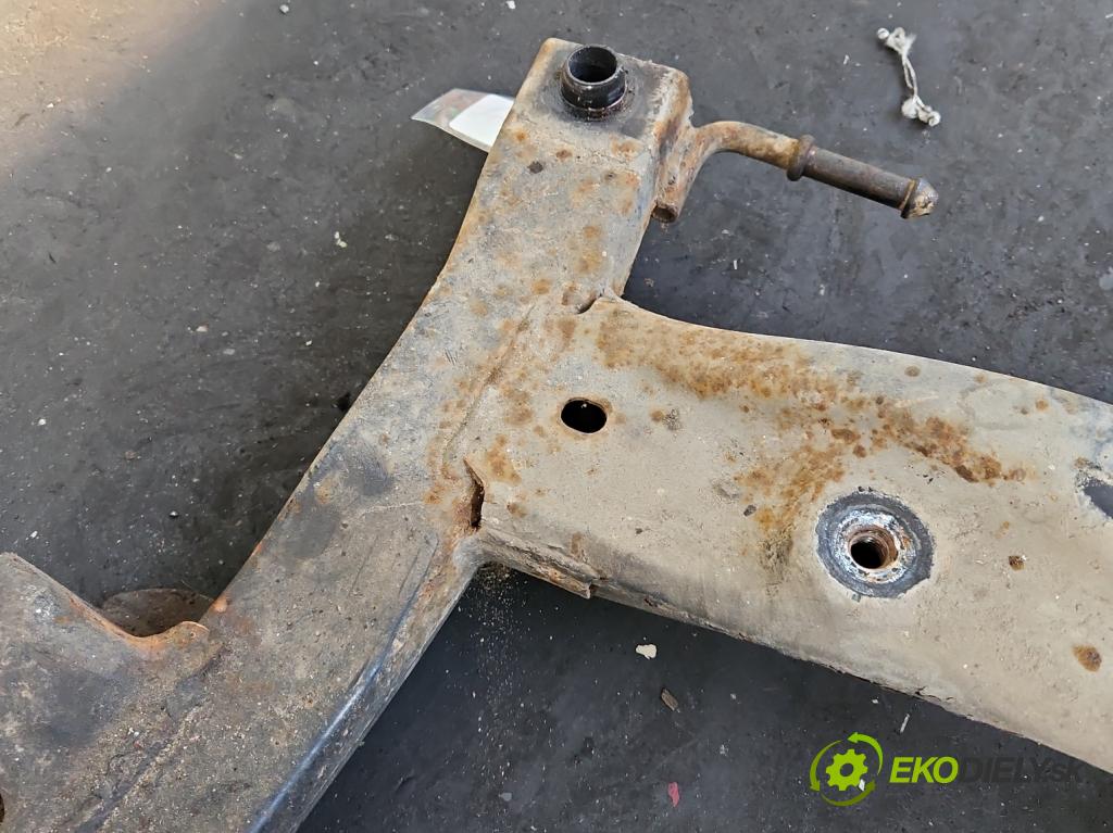 Dacia Logan I 2005-2014 1.4 8V 75 HP manual 55 kW 1390 cm3 4- výstuha motora