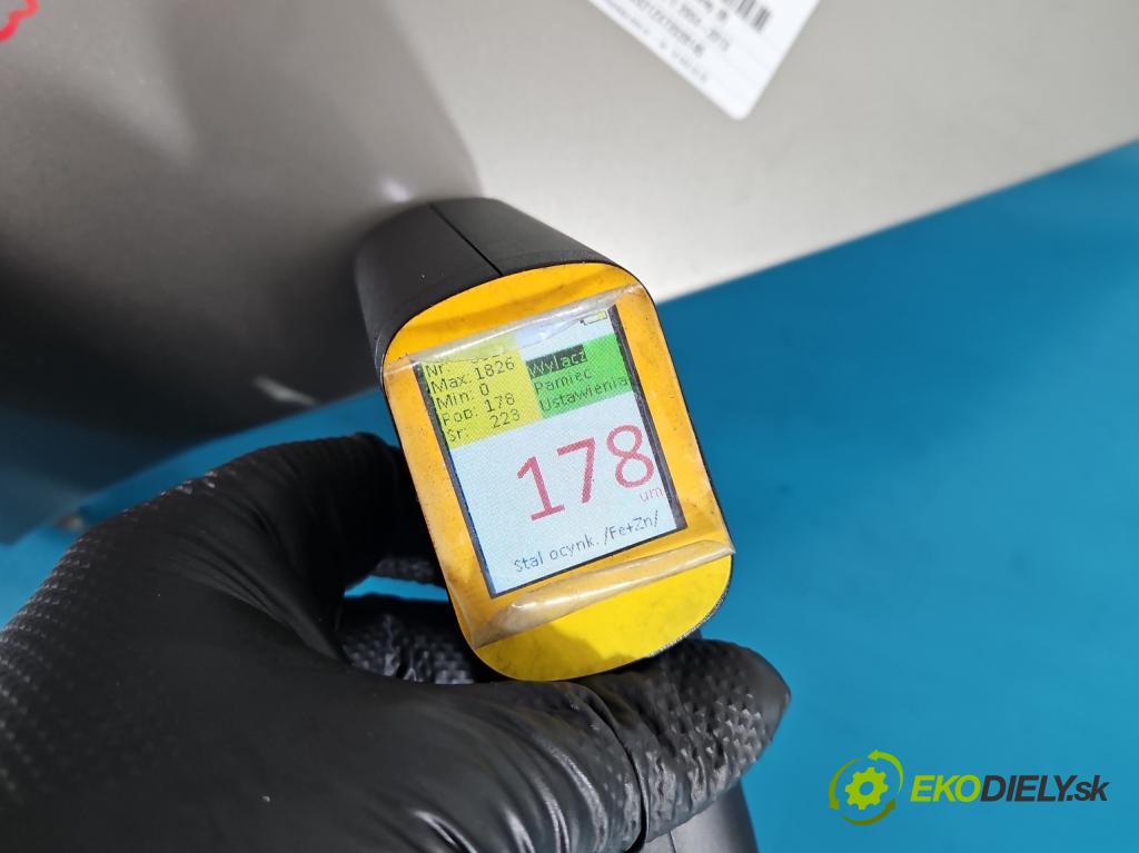 Skoda Octavia II 2004-2013 1.9 tdi 105 hp manual 77 kW 1896 cm3 5- blatnik přední pravý  (Klika dveří ostatní)