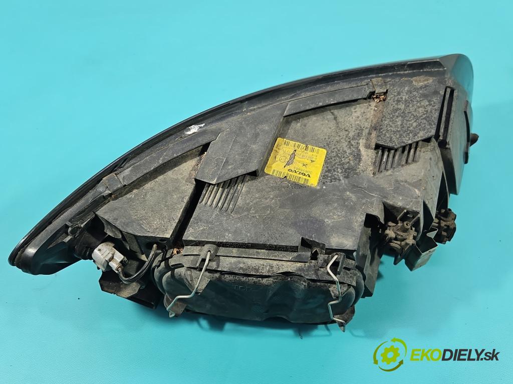 Volvo V50 2.0d 136 HP manual 100 kW 1997 cm3 5- Reflektor: ľavý 30698885 (Kľučka dverí ostatné)