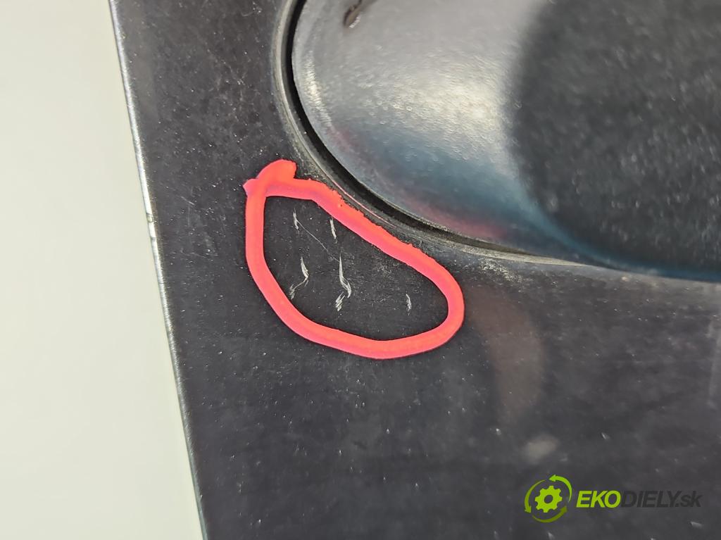 Bmw 1 E87 2004-2011 2.0d 122 hp manual 90 kW 1995 cm3 5- dveře přední pravé  (Klika dveří ostatní)