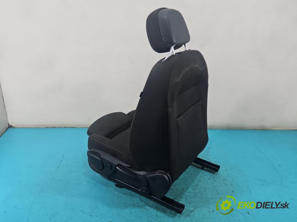 Opel Astra IV 2009-2015 1.7 cdti 125 hp manual 92 kW 1686 cm3 5- Sedadlo levý  (Sedadlo)