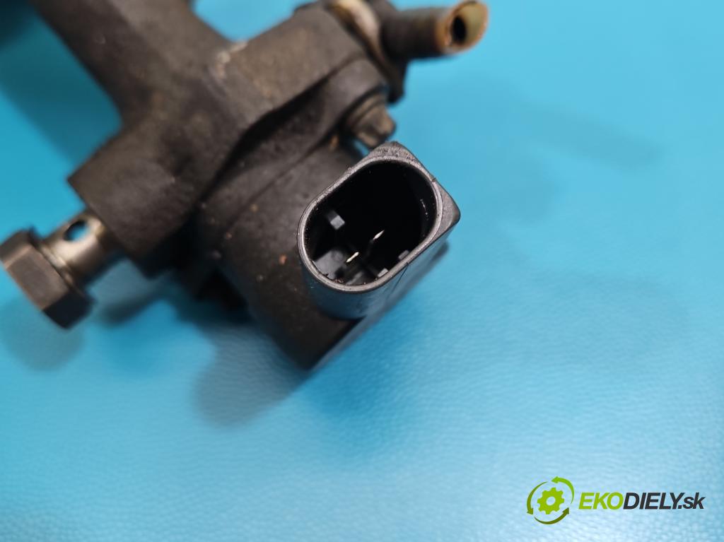 Mercedes A W168 1997-2004 1.7 cdi 95 HP manual 70 kW 1689 cm3 5- lišta vstrekovacia 0445214005 (Vstrekovacia lišta)