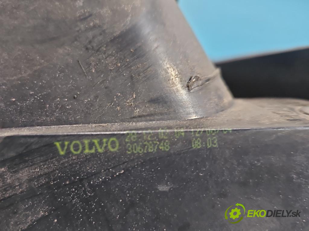 Volvo V50 2.0d 136 HP manual 100 kW 1997 cm3 5- svetlo / reflektor zadné pravé 30678748 (Kľučka dverí ostatné)