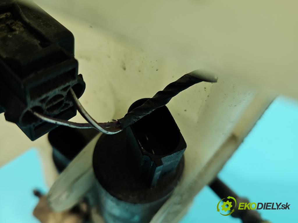 Vw Touran I 2003-2015 2.0 tdi 160 HP manual 118 kW 1968 cm3 5- nádržka tekutina: ostrekovačov 1T0955453C