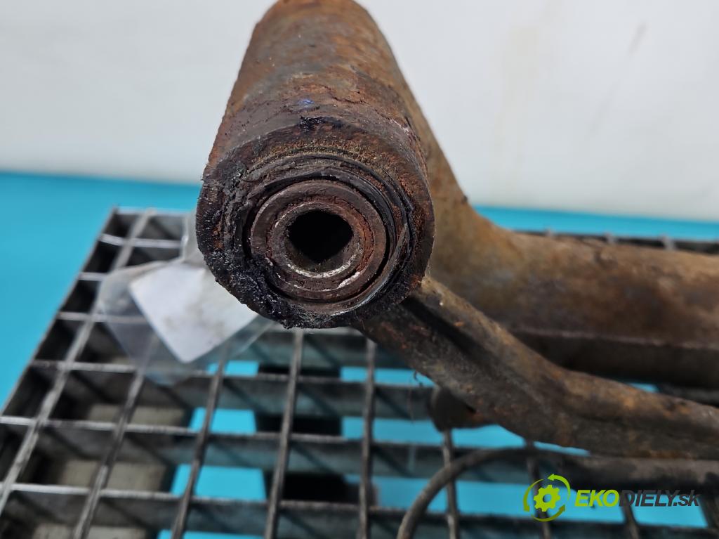 Mercedes A W168 1997-2004 1.7 cdi 95 HP manual 70 kW 1689 cm3 5- Rozbočovač: kolesa zadné ľavé