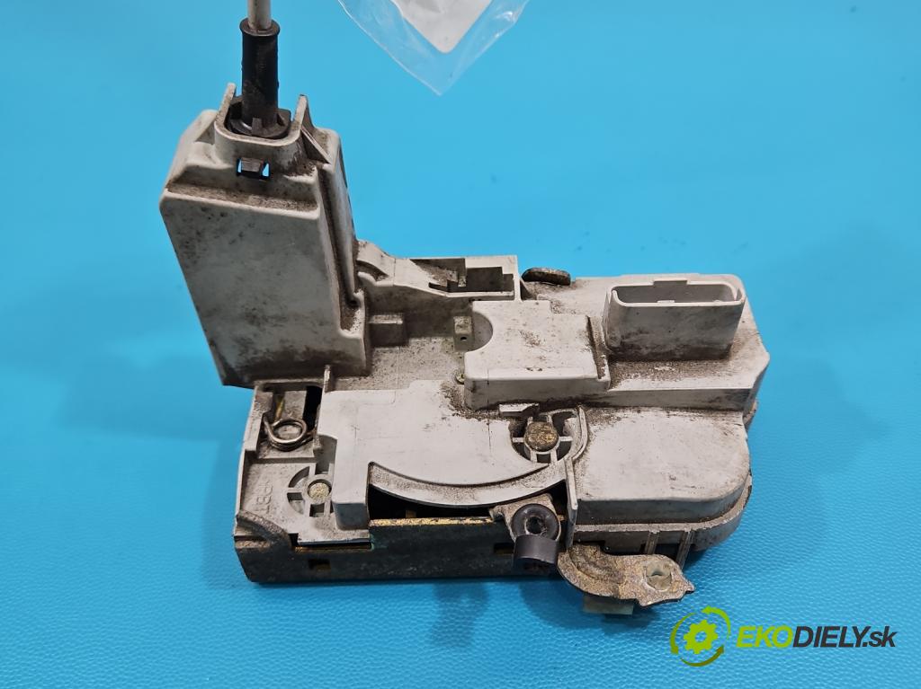 Peugeot 307 1.6 16V 109 HP manual 80 kW 1587 cm3 5- zámok predné ľavý