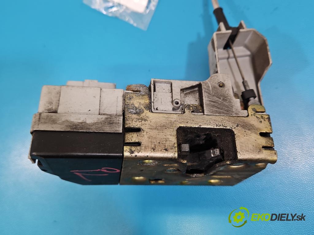 Peugeot 307 1.6 16V 109 HP manual 80 kW 1587 cm3 5- zámok predné ľavý